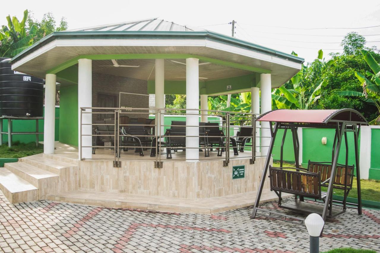 3A'S Guest House Akosombo Eksteriør bilde