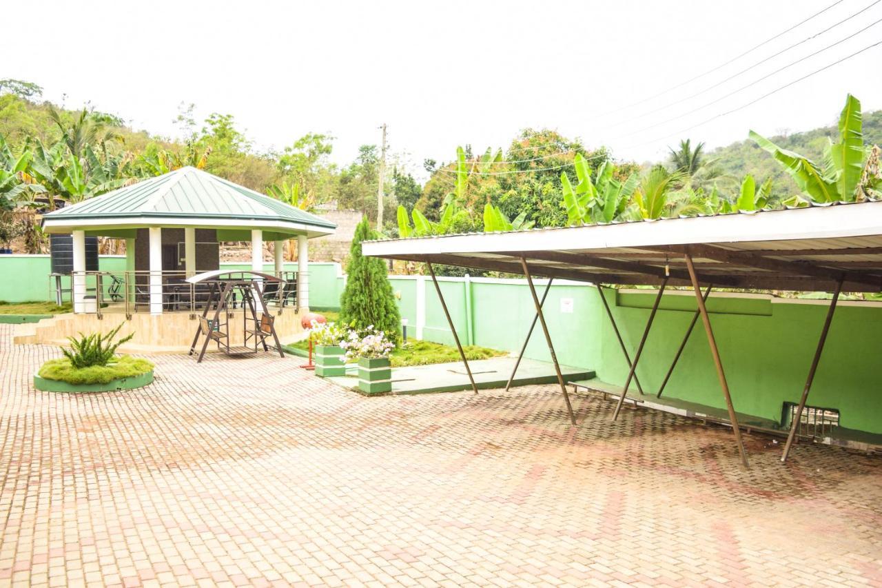 3A'S Guest House Akosombo Eksteriør bilde