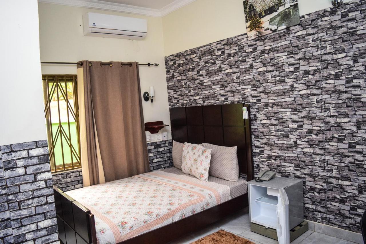 3A'S Guest House Akosombo Eksteriør bilde