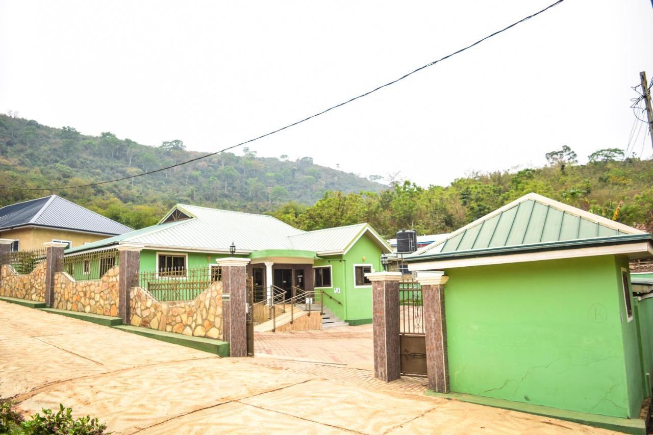 3A'S Guest House Akosombo Eksteriør bilde